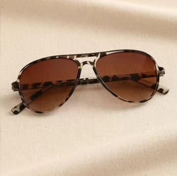 NEW Leopard Aviator Fashion Sunglasses - Picture 1 of 6